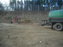 Ukázka ASVC Modřice, Podrobná HG průzkum pro vybudování sítě vsakovacích vrtů k dešťové kanalizaci průmyslové haly. 1
